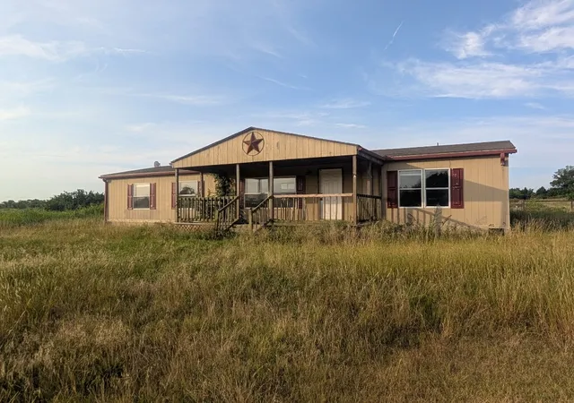 Photo 2 of Sale Pending at 10400 N Fairgrounds Rd, Glencoe, OK 74032 | MLS# 2629715 | Listing updated on 2026-09-03