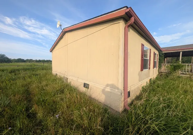 Photo 3 of Sale Pending at 10400 N Fairgrounds Rd, Glencoe, OK 74032 | MLS# 2629715 | Listing updated on 2026-09-03
