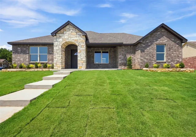 Photo 2 of Single family home for sale at 1950 S Stephanie St, Sapulpa, OK 74066 | MLS# 2629714 | Listing updated on 2026-09-14