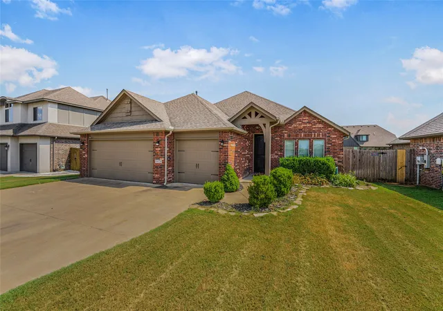 Photo 3 of Single family home for sale at 18528 E 46th Street S, Tulsa, OK 74134 | MLS# 2629748 | Listing updated on 2026-08-31