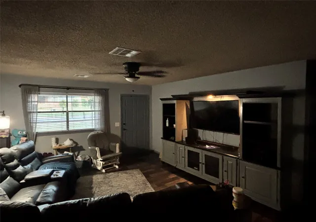 Photo 3 of Single family home for sale at 5632 S 85th East Ave, Tulsa, OK 74145 | MLS# 2629786 | Listing updated on 2026-09-13