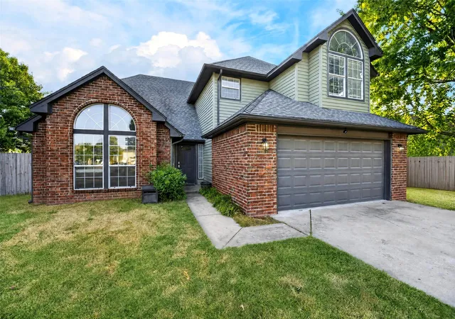 Photo 2 of Single family home for sale at 7906 N 131st East Ave, Owasso, OK 74055 | MLS# 2629803 | Listing updated on 2026-09-06