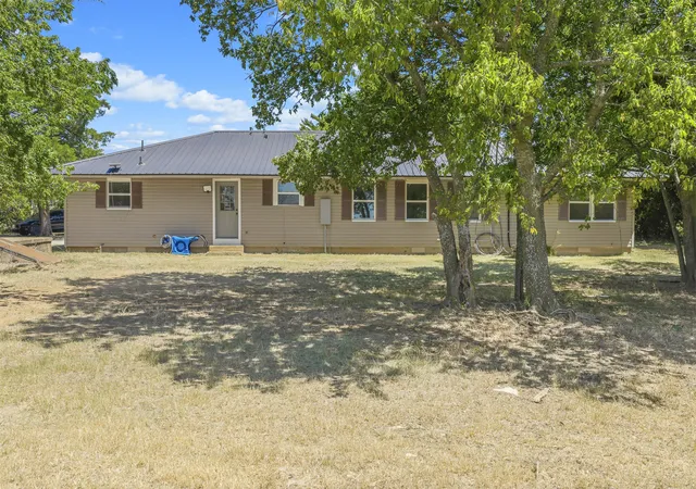 Photo 3 of Sale Pending at 293245 E 1760 Road, Duncan, OK 73533 | MLS# 2629760 | Listing updated on 2026-08-31