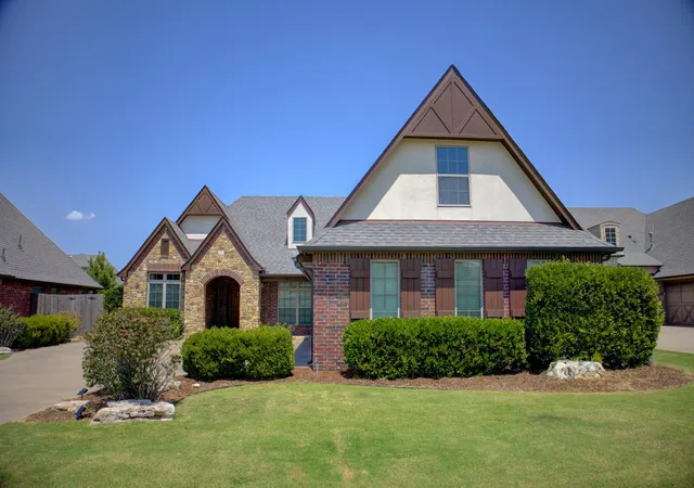Photo 2 of Single family home for sale at 307 W 128th Street S, Jenks, OK 74037 | MLS# 2629724 | Listing updated on 2026-09-20