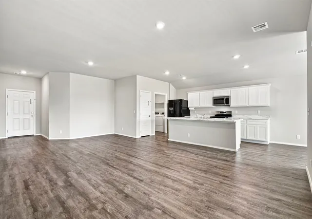 Photo 4 of Single family home for sale at 7520 E 143 Place, Collinsville, OK 74021 | MLS# 2627900 | Listing updated on 2026-09-06