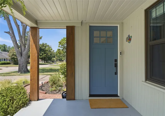 Photo 3 of Single family home for sale at 2507 E 17th Place, Tulsa, OK 74104 | MLS# 2629629 | Listing updated on 2026-09-14