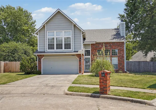 Photo 2 of Single family home for sale at 3101 W Pittsburg Pl, Broken Arrow, OK 74012 | MLS# 2629775 | Listing updated on 2026-09-27
