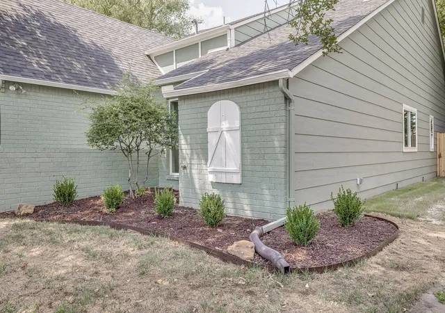 Photo 4 of Sale Pending at 6223 E 100th Place, Tulsa, OK 74137 | MLS# 2629842 | Listing updated on 2026-09-02