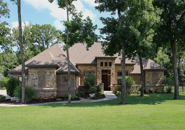 Photo 2 of Single family home for sale at 17743 E Red Hawk Rd, Owasso, OK 74055 | MLS# 2629725 | Listing updated on 2026-09-25
