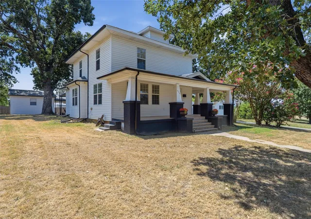 Photo 2 of Single family home for sale at 519 W Forrest Ave, Eufaula, OK 74432 | MLS# 2628728 | Listing updated on 2026-09-14