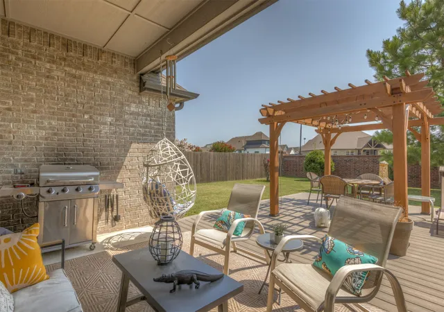 Photo 3 of Sale Pending at 12533 S 73rd Eastplace, Bixby, OK 74008 | MLS# 2629794 | Listing updated on 2026-09-02