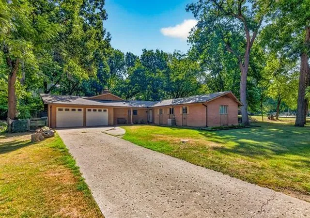 Photo 1 of Sale Pending at 1312 Brookside Pkwy, Bartlesville, OK 74006 | MLS# 2629380 | Listing updated on 2026-09-07