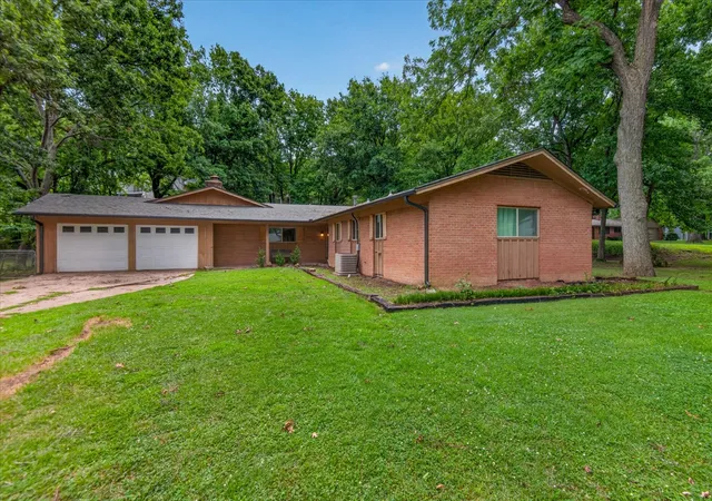 Photo 2 of Sale Pending at 1312 Brookside Pkwy, Bartlesville, OK 74006 | MLS# 2629380 | Listing updated on 2026-09-07