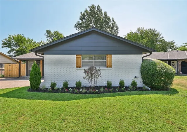 Photo 3 of Sale Pending at 4851 S 85th Eastavenue, Tulsa, OK 74145 | MLS# 2629770 | Listing updated on 2026-09-08