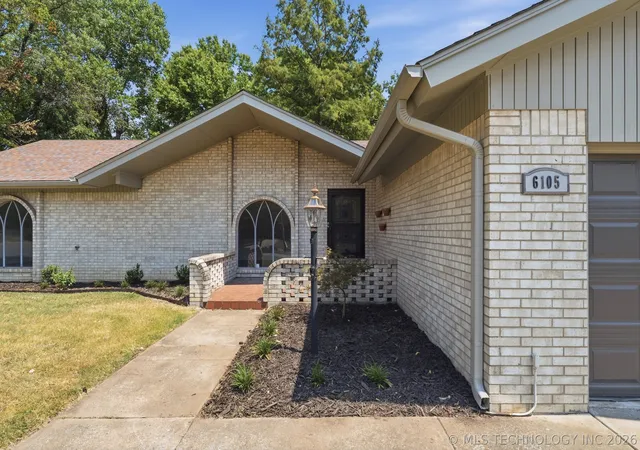 Photo 4 of Single family home for sale at 6105 S Irvington Ave, Tulsa, OK 74136 | MLS# 2626760 | Listing updated on 2026-09-22