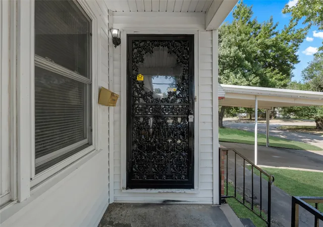 Photo 4 of Sale Pending at 339 S 91st East Ave, Tulsa, OK 74112 | MLS# 2629948 | Listing updated on 2026-09-03