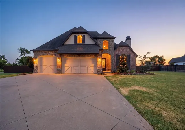 Photo 2 of Sale Pending at 2114 E 176th Street S, Mounds, OK 74047 | MLS# 2629925 | Listing updated on 2026-09-05
