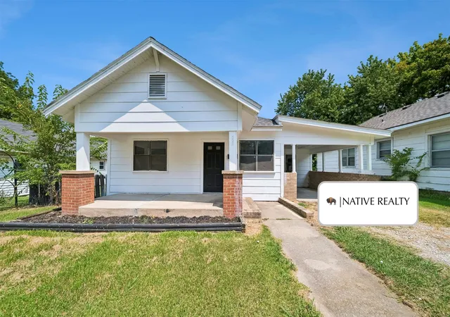 Photo 1 of Single family home for sale at 522 East 7th, Ada, OK 74820 | MLS# 2629944 | Listing updated on 2026-09-03