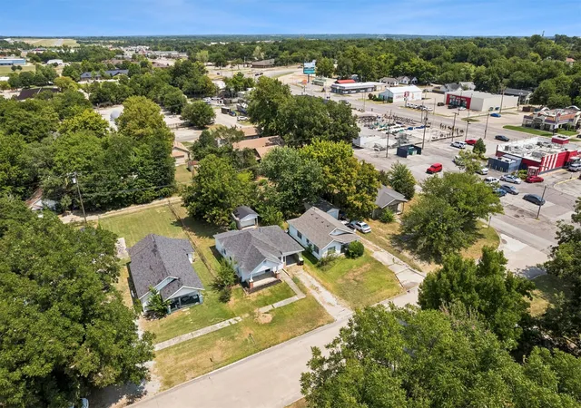 Photo 2 of Single family home for sale at 522 East 7th, Ada, OK 74820 | MLS# 2629944 | Listing updated on 2026-09-03