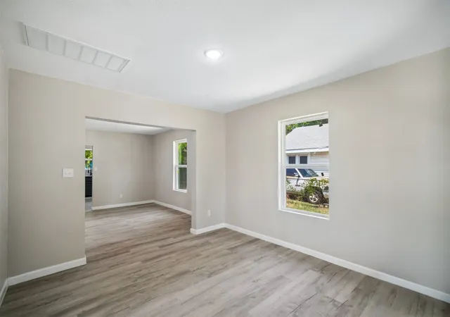 Photo 3 of Single family home for sale at 3808 S 28th Westavenue, Tulsa, OK 74107 | MLS# 2630024 | Listing updated on 2026-08-31