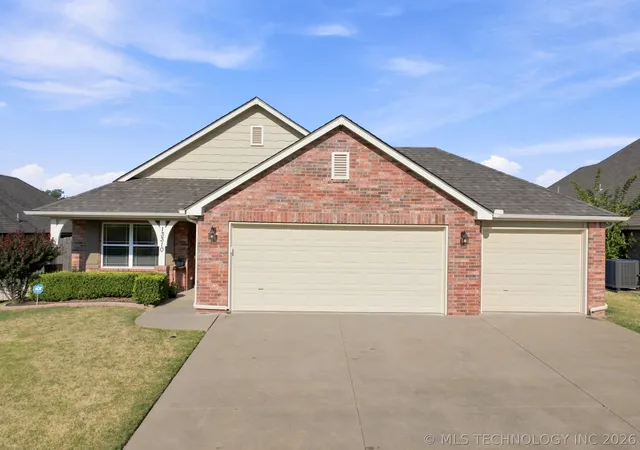 Photo 1 of Single family home for sale at 13310 S 21st Street, Bixby, OK 74008 | MLS# 2629976 | Listing updated on 2026-08-31