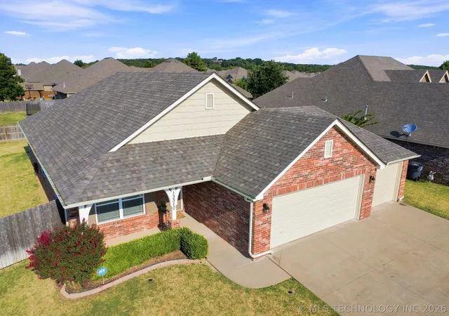 Photo 3 of Single family home for sale at 13310 S 21st Street, Bixby, OK 74008 | MLS# 2629976 | Listing updated on 2026-08-31