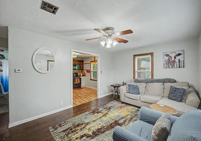 Photo 3 of Sale Pending at 236 E 148th Street S, Glenpool, OK 74033 | MLS# 2629553 | Listing updated on 2026-08-30