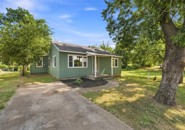 Photo 3 of Sale Pending at 217 W 2nd Avenue, Bristow, OK 74010 | MLS# 2629456 | Listing updated on 2026-09-09