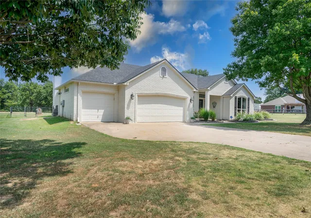 Photo 1 of Single family home for sale at 5825 S 286th Eastavenue, Broken Arrow, OK 74014 | MLS# 2629176 | Listing updated on 2026-09-14