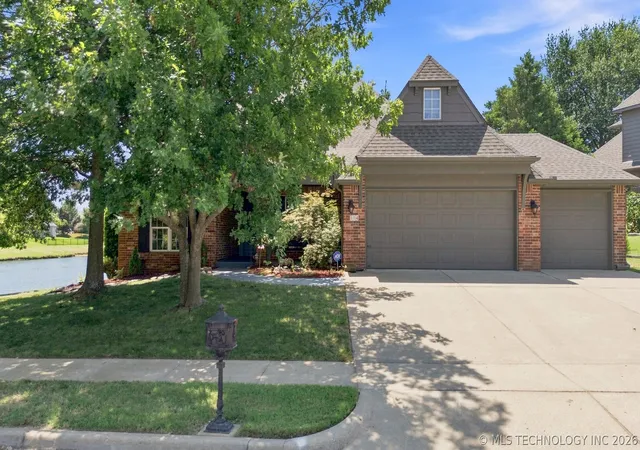 Photo 1 of Sale Pending at 114 E 125th Court S, Jenks, OK 74037 | MLS# 2629863 | Listing updated on 2026-09-12