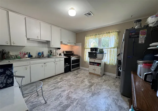 Photo 4 of Single family home for sale at 1620 Glennan Dr, Okmulgee, OK 74447 | MLS# 2629852 | Listing updated on 2026-09-26