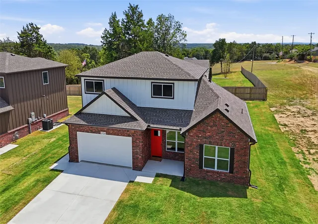 Photo 3 of Single family home for sale at 1524 E Grayson Ave, Sapulpa, OK 74066 | MLS# 2630006 | Listing updated on 2026-09-05