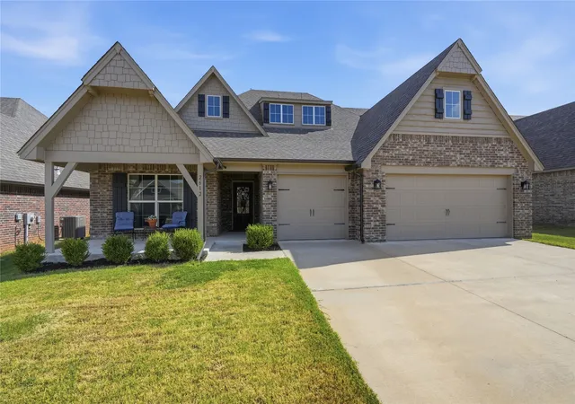 Photo 3 of Single family home for sale at 2612 W 114th Place S, Jenks, OK 74037 | MLS# 2629981 | Listing updated on 2026-09-04