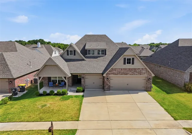 Photo 3 of Single family home for sale at 2612 W 114th Place S, Jenks, OK 74037 | MLS# 2629981 | Listing updated on 2026-09-04