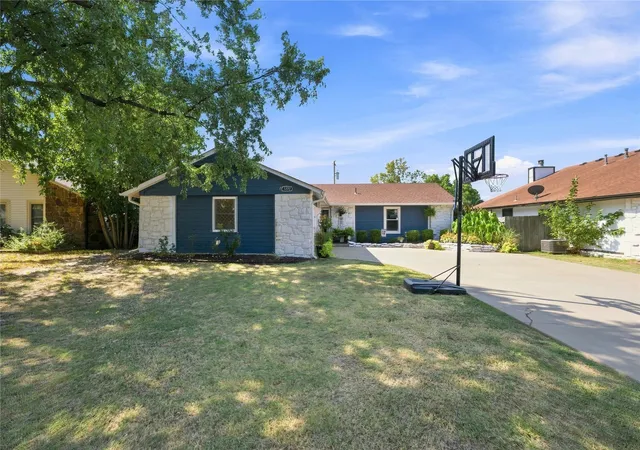 Photo 1 of Single family home for sale at 1270 E 140th Place, Glenpool, OK 74033 | MLS# 2630050 | Listing updated on 2026-09-22