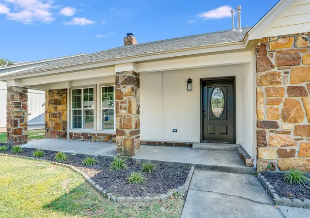 Photo 2 of Sale Pending at 2621 W Vandalia St, Broken Arrow, OK 74012 | MLS# 2630018 | Listing updated on 2026-09-17
