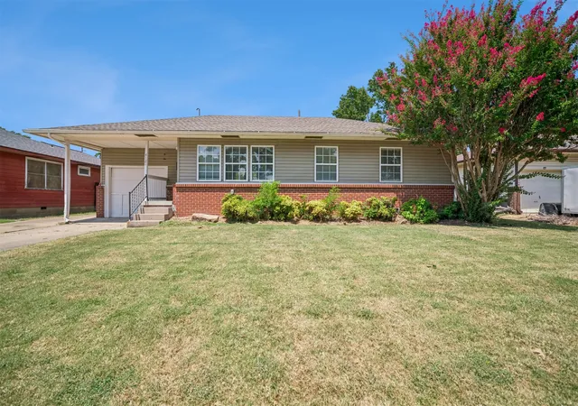 Photo 1 of Single family home for sale at 4121 E 36th Place, Tulsa, OK 74135 | MLS# 2629682 | Listing updated on 2026-09-02