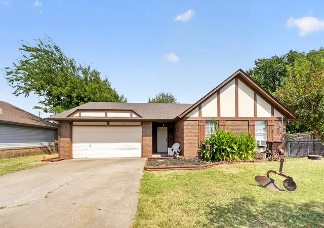 Photo 1 of Single family home for sale at 711 S Hominy Pl, Skiatook, OK 74070 | MLS# 2630070 | Listing updated on 2026-09-06