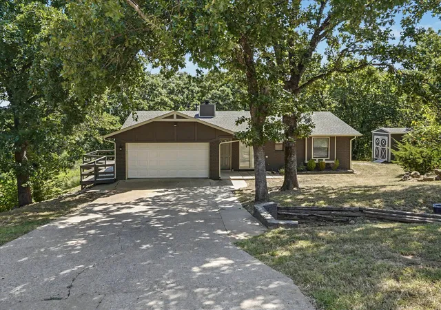Photo 1 of Sale Pending at 2107 Timber Hl Dr, Sapulpa, OK 74066 | MLS# 2629975 | Listing updated on 2026-08-31