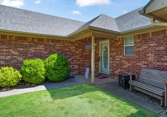 Photo 4 of Single family home for sale at 5418 Roadrunner, Durant, OK 74701 | MLS# 2630036 | Listing updated on 2026-09-17