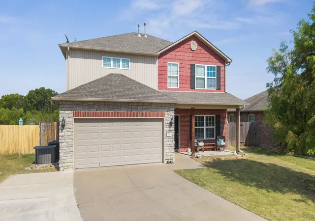 Photo 2 of Single family home for sale at 12617 S 88 Eastavenue, Bixby, OK 74008 | MLS# 2629792 | Listing updated on 2026-10-06