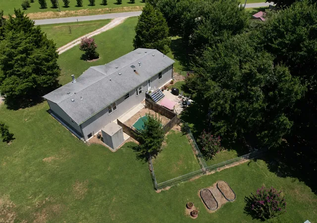 Photo 3 of Manufactured home for sale at 1729 Bunny Crk Rd, Eufaula, OK 74432 | MLS# 2630163 | Listing updated on 2026-09-05