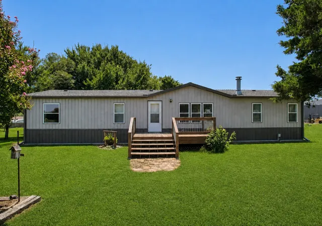 Photo 4 of Manufactured home for sale at 1729 Bunny Crk Rd, Eufaula, OK 74432 | MLS# 2630163 | Listing updated on 2026-09-05