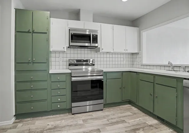Photo 3 of Condo for sale at 2804 E 84th Street #38-2, Tulsa, OK 74137 | MLS# 2630183 | Listing updated on 2026-09-06