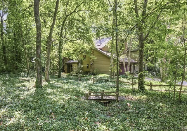 Photo 1 of Sale Pending at 10718 S Oswego Ave, Tulsa, OK 74137 | MLS# 2630117 | Listing updated on 2026-09-08