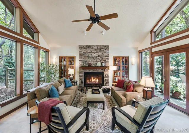 Photo 4 of Sale Pending at 10718 S Oswego Ave, Tulsa, OK 74137 | MLS# 2630117 | Listing updated on 2026-09-08