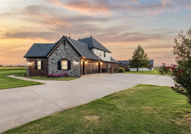 Photo 3 of Single family home for sale at 16727 N 300 Road, Morris, OK 74445 | MLS# 2630055 | Listing updated on 2026-09-10