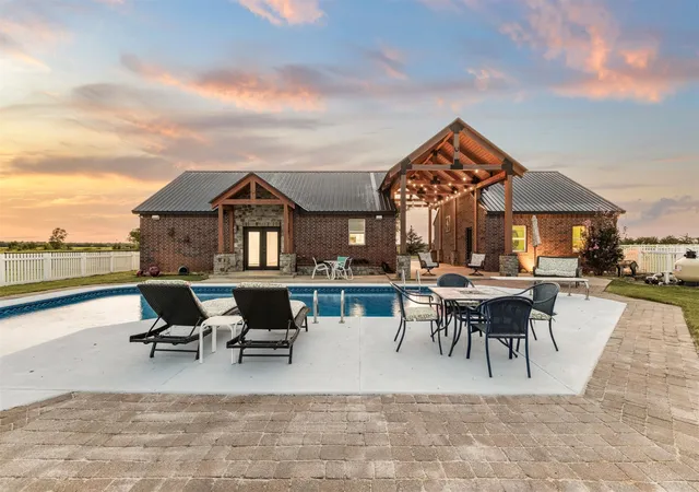 Photo 3 of Single family home for sale at 16727 N 300 Road, Morris, OK 74445 | MLS# 2630055 | Listing updated on 2026-09-10