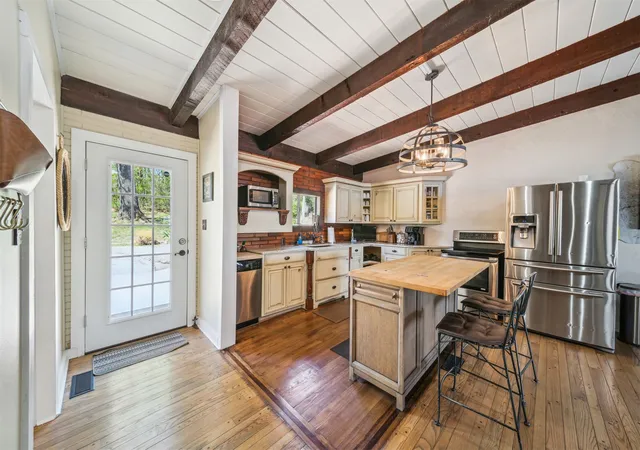 Photo 3 of Single family home for sale at 24280 S 610 Drive, Grove, OK 74344 | MLS# 2630202 | Listing updated on 2026-09-03