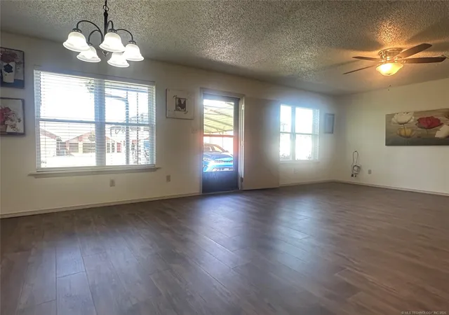 Photo 4 of Single family home for sale at 507 S 2nd Street, Morris, OK 74445 | MLS# 2630068 | Listing updated on 2026-08-29